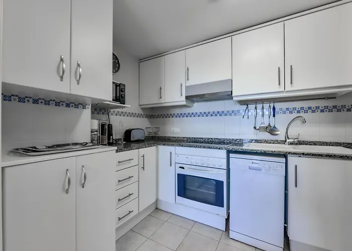 Apartamentos Apolo16 (II-3º-12)